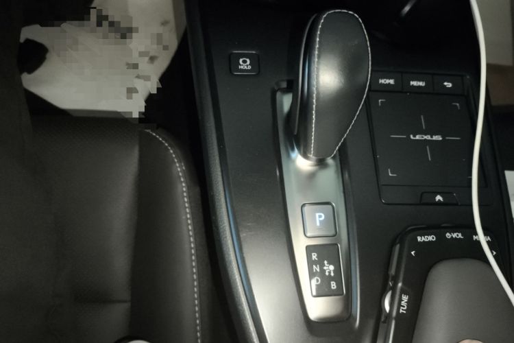 Used Lexus UX New Energy 2020 300e Pure·Joy Edition Gear Lever