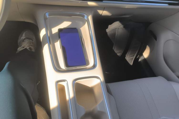 Used Wuling Bingo S 2025 Model 325km Deluxe Edition