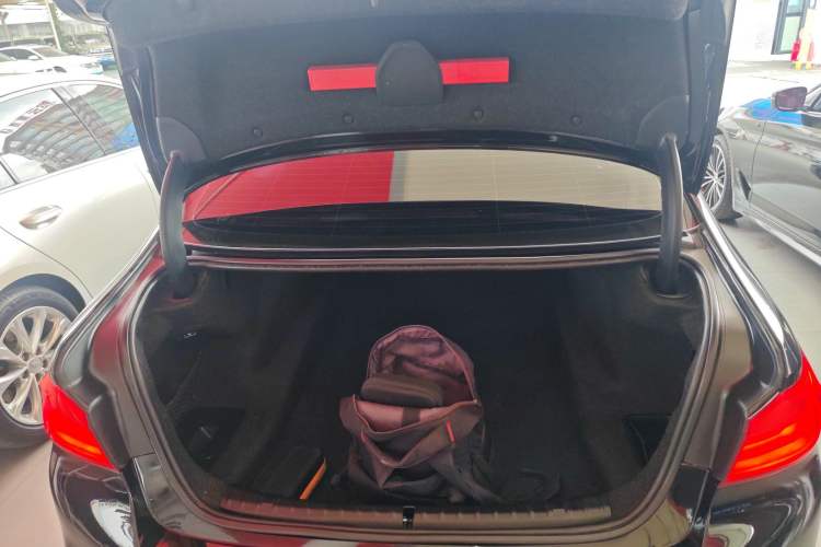 Used BMW 5 Series 2018 Restyled 530Li Luxury Edition M Sport Package
