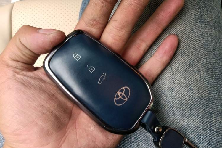 Used Toyota Prado 2016 3.5L Automatic TX-L
