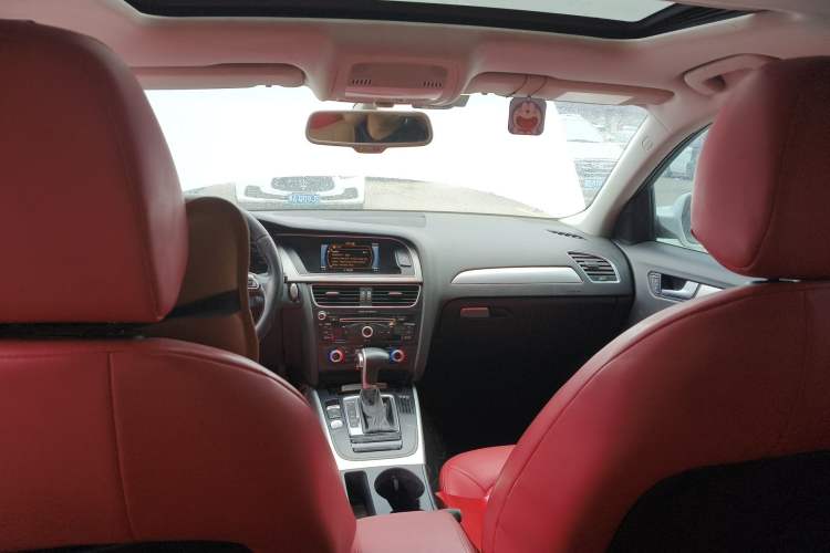 Used Audi A4L 2016 35 TFSI Collector's Edition Automatic Standard Model
