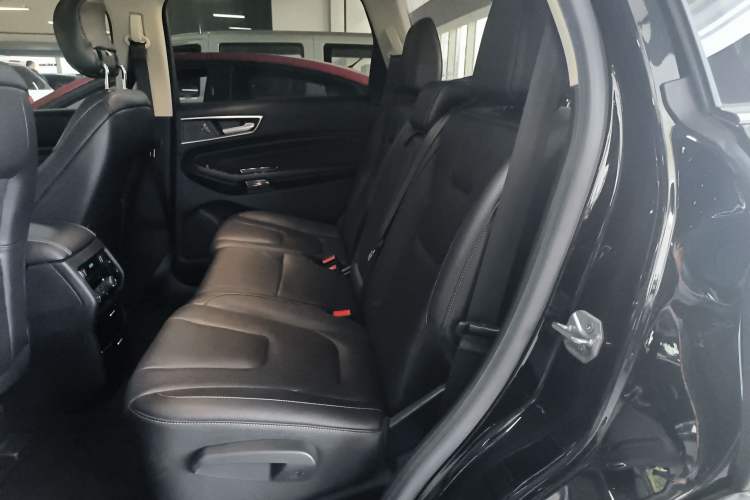 Used Ford Edge 2016 EcoBoost 245 Four-Wheel Drive Titanium 7-Seater