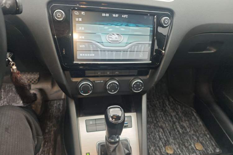 Used Skoda Octavia 2018 1.6L Automatic Luxury Edition
