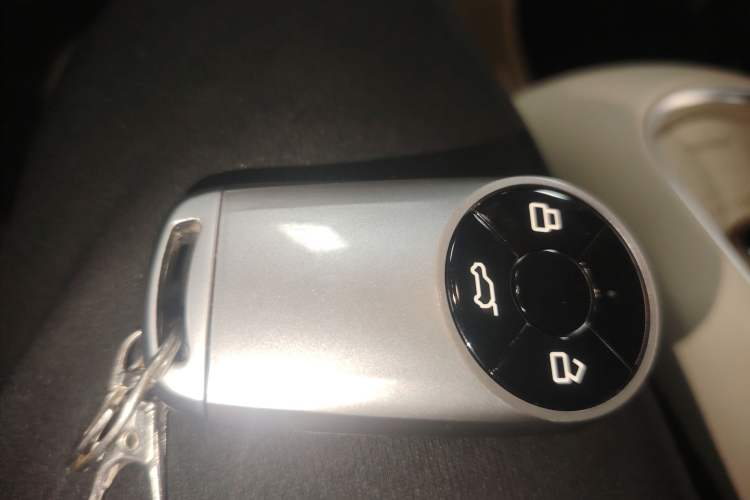 Used ORA Good Cat 2023 401 km Standard Range Prestige Version Lithium Iron Phosphate