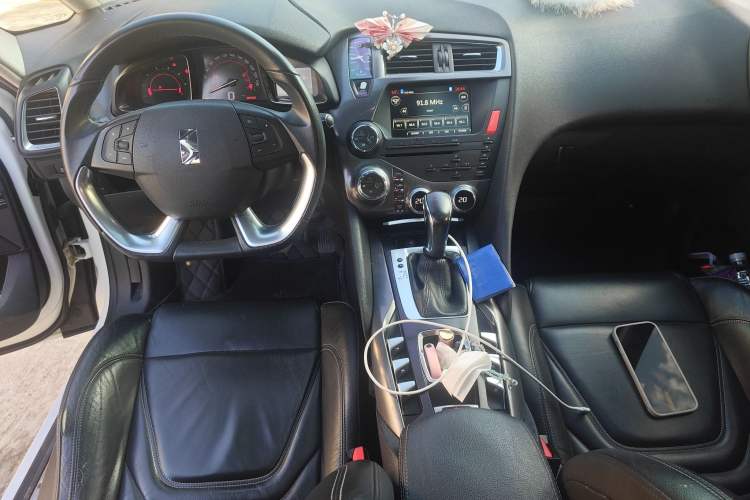 Used DS 5 2014 1.6T Luxury Edition THP160
