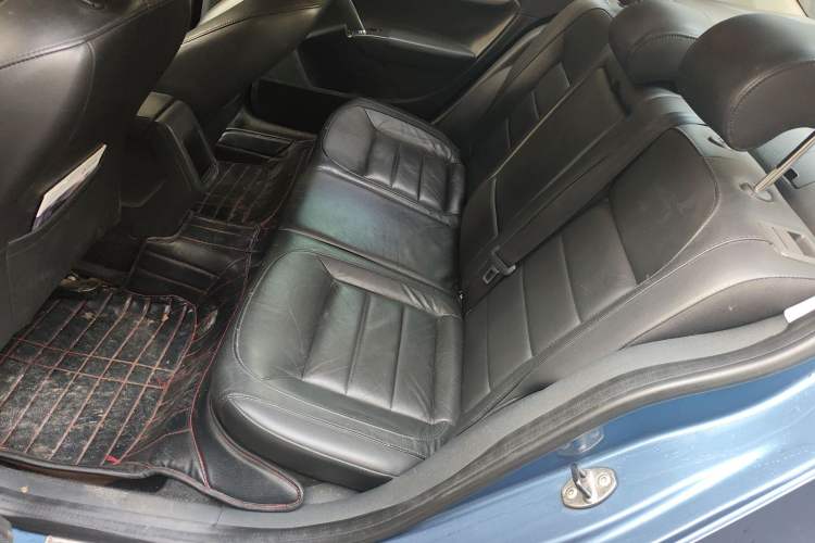 Used Volkswagen Lavida 2013 Revised Version 1.4 TSI DSG Comfort Edition Left Rear Seat