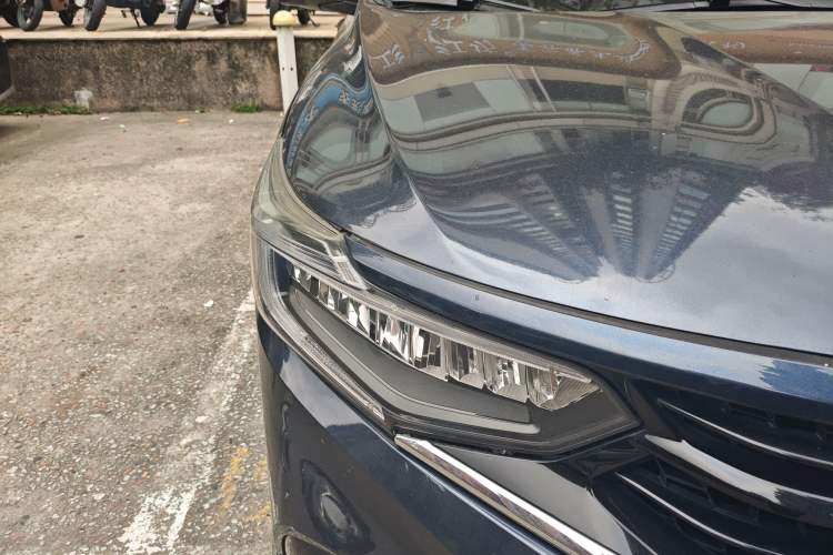 Used Honda Envix 2019 180TURBO CVT Prestige Edition China VI Right Front Headlight