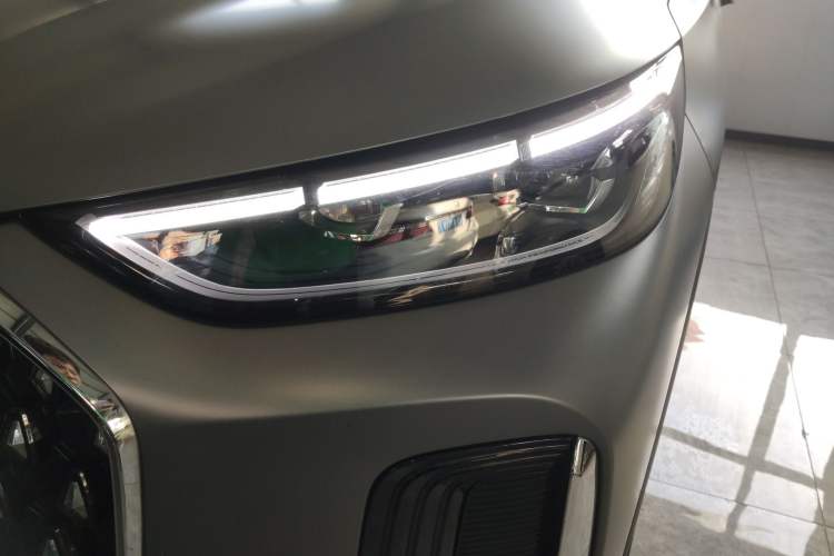 Used Chery Tiggo 8 L 2024 2.0T Two-Wheel Drive Prestige Version 5 Seats
