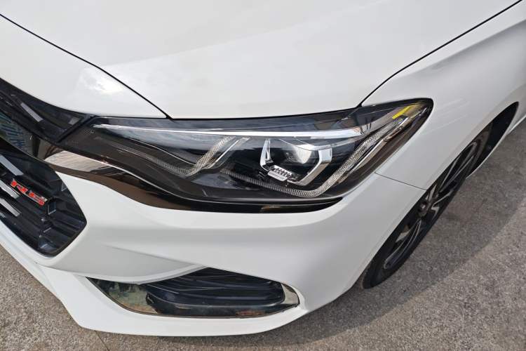 Used Chevrolet Monza 2020 Light Hybrid RS 330T Automatic Comfort Edition Left Front Headlight