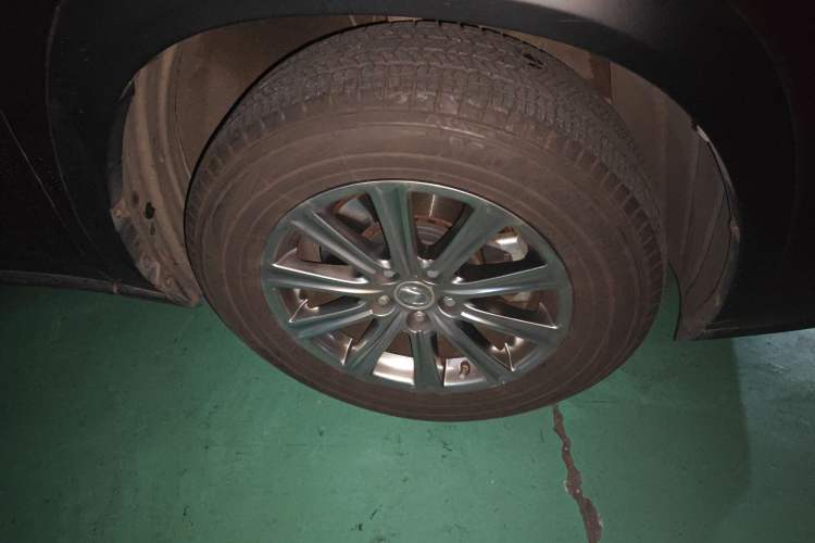 Used Lexus NX 2016 200 All-Wheel Drive FENGSHANG Version Right Front Wheel Hub