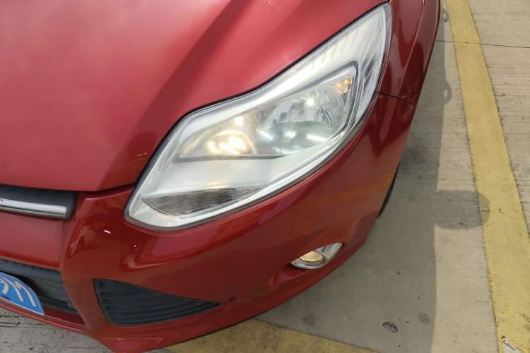 Used Ford Focus 2012 Hatchback 1.6L Automatic Fashion Edition
