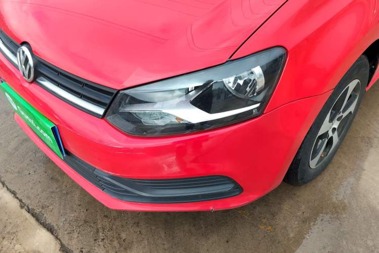 Used Volkswagen Polo 2016 1.4L Manual Fashion Model