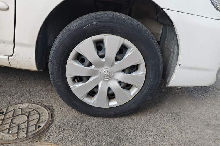 Used Toyota Corolla EX 2011 1.6L Automatic Classic Edition Right Front Wheel Hub