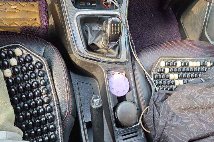 Used Baojun 560 2015 1.8L manual luxury version
