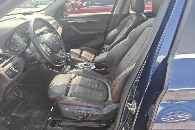 Used BMW X1 2016 sDrive18Li Luxury Model
