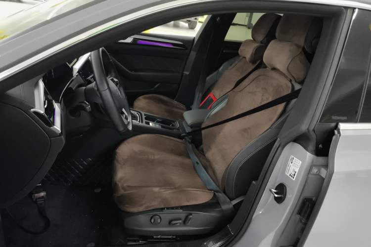 Used Volkswagen FAW-Volkswagen CC 2024 380TSI Striking Edition
