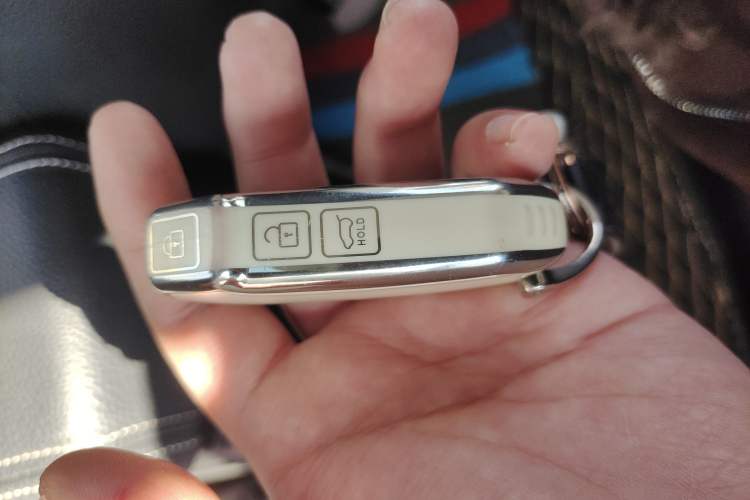 Used Kia kx1 Stonic 2021 1.4L CVT Fun & Sunroof Model