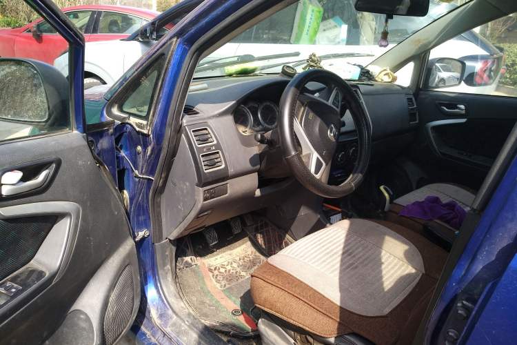 Used Suzuki Liana A6 2014 Sedan 1.4L Manual Enjoyment Model
