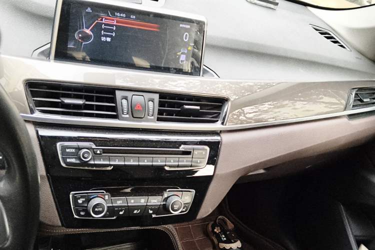 Used BMW X1 2016 sDrive20Li Luxury Model Audio And AC Panel