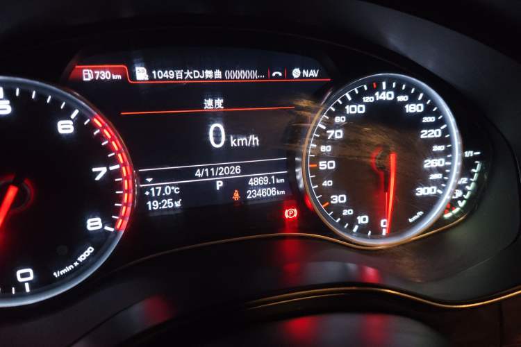 Used Audi A6L 2014 TFSI Comfort Model Odometer Close Up