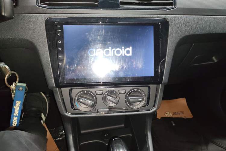 Used Volkswagen Santana 2021 1.5L Automatic Fashion Edition Audio And AC Panel