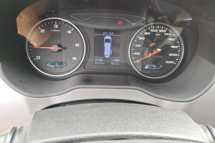 Used JAC Refine M4 2020 2.0 CTI Diesel Manual JingShang Version China VI Standard Odometer Close Up