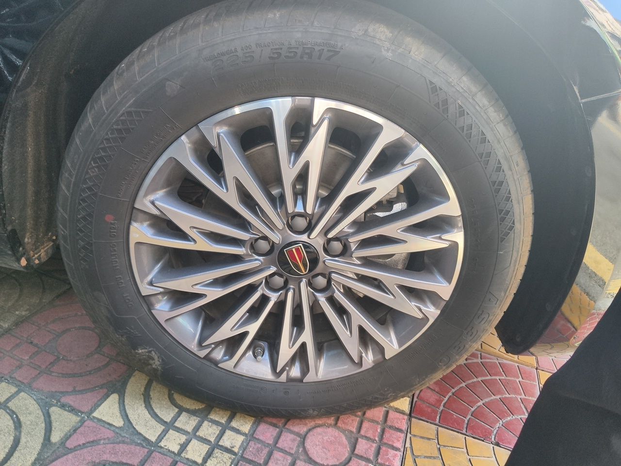 Hongqi H5 2024 1.5T DCT Smart Connect Flagship Edition - Chinese Trim Yun — снимка 5