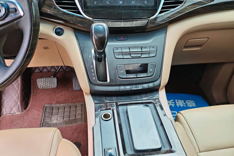 Used Buick GL8 2018 ES 28T Premium Model China VI Standard