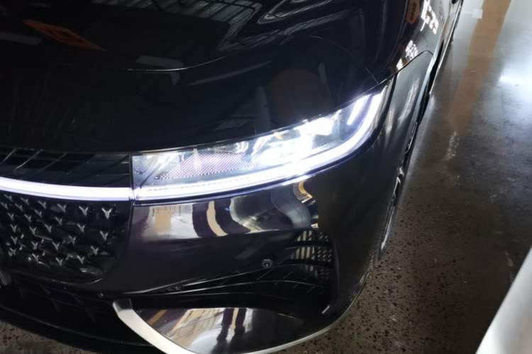 Used VOYAH PASSION 2024 PHEV Four-Wheel Drive Ultra-Long Range Flagship Model