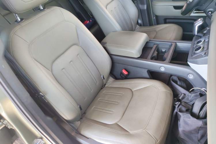 Used Land Rover Defender 2020 110 P400 HSE Right Front Seat