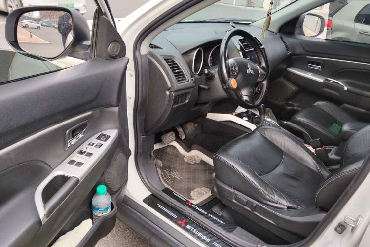 Used Mitsubishi ASX 2016 2.0L CVT Two-Wheel Drive Navigation Edition