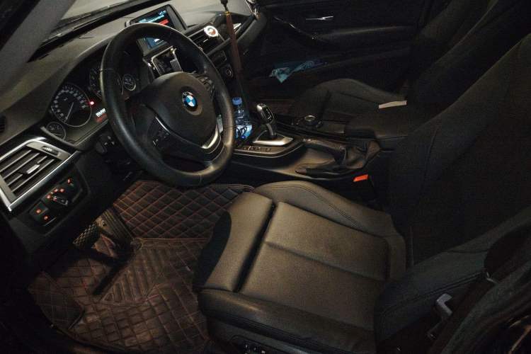 Used BMW 3 Series GT 2017 320i Sport Edition