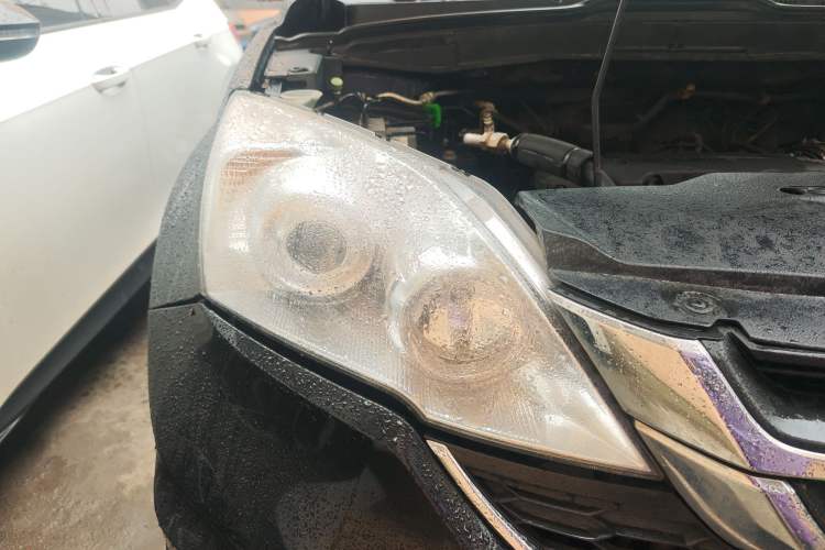 Used Honda CR-V 2010 2.0L Automatic Four-Wheel Drive Classic Edition Right Front Headlight