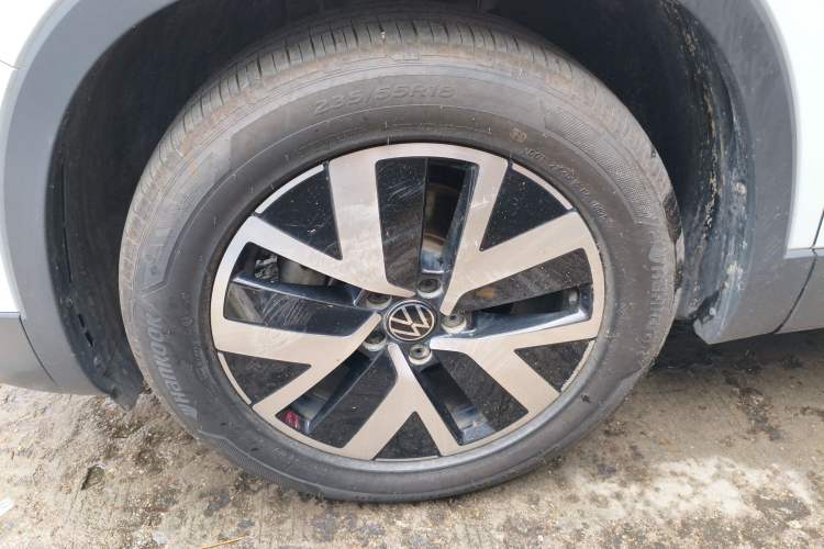 Used Volkswagen Tayron 2024 300TSI Two-Wheel-Drive Luxury Plus Advanced Version Exterior 4