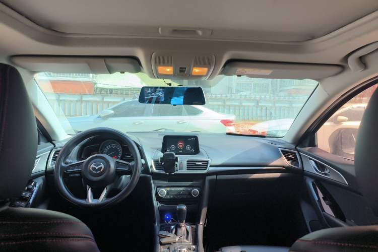 Used Mazda 3 Axela 2017 Sedan 1.5L Automatic Luxury Model Emission Standard China V Headliner