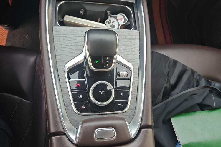 Used Chery Tiggo 8 PRO 2022 390T Two-Wheel Drive Haohan Edition 7-Seater Gear Lever