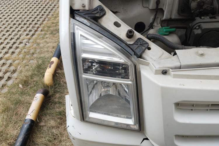 Used Dongfeng Xiaokang EC36 2021 Standard Model Ningde Times Battery Right Front Headlight