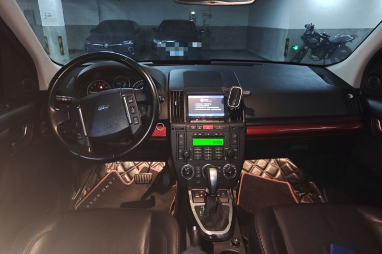 Used Land Rover Freelander 2 2011 3.2L China Red Limited Edition
