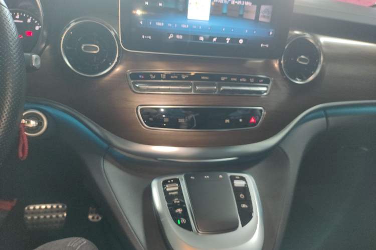 Used Mercedes-Benz V-Class 2021 V 260 Prestige Edition