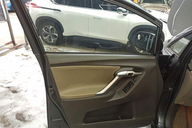 Used Toyota Verso 2014 Starlight 180E CVT Elite Edition