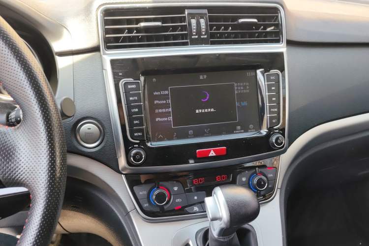 Used Haval M6 2019 1.5T DCT Two-Wheel Drive Elite Version China VI Standard