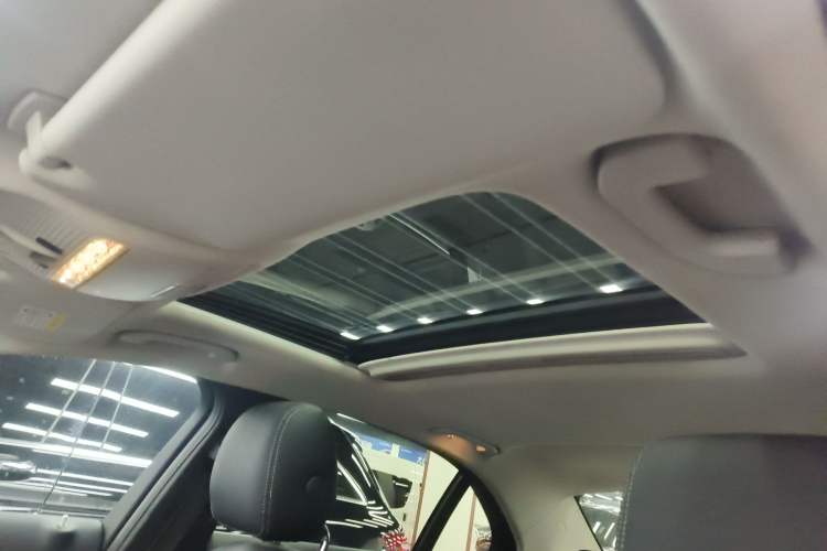 Used Mercedes-Benz C-Class 2018 C 180 L Fashion Edition Sport Version Headliner