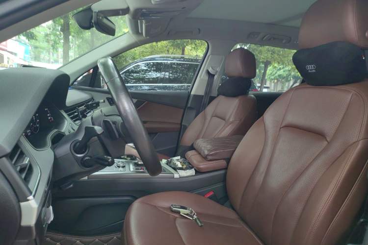 Used Audi Q7 2016 45 TFSI Technology Edition Left Front Seat