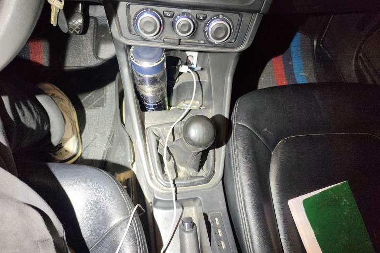 Used Volkswagen Santana 2016 1.6L Manual Fashion Edition Gear Lever