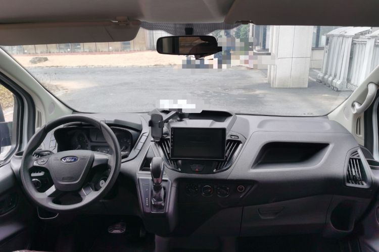 Used Ford Transit 2019 2.0T Gasoline Automatic Multi-Function Commercial Vehicle Short Wheelbase Low Roof 6-Seater China VI Standard