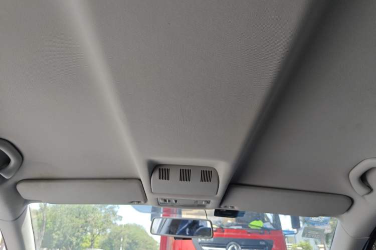 Used Skoda Octavia 2015 Classic Model 1.6L Manual Eado Version
