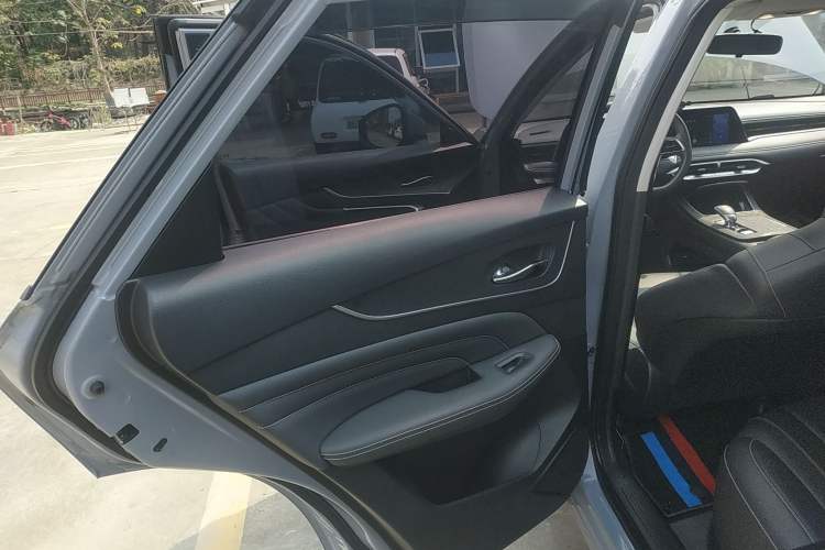 Used Venucia V 2021 260T Idol Edition