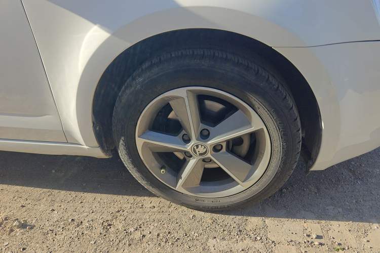 Used Skoda Octavia 2016 1.6L Automatic Smart Drive Edition