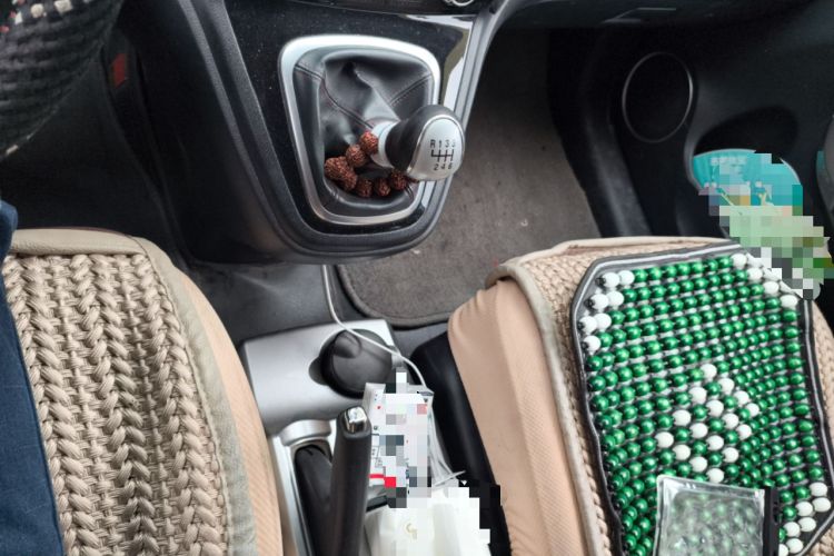 Used Haval H6 2013 Upgraded Model 1.5T Manual 4x4 Elite Version Gear Lever