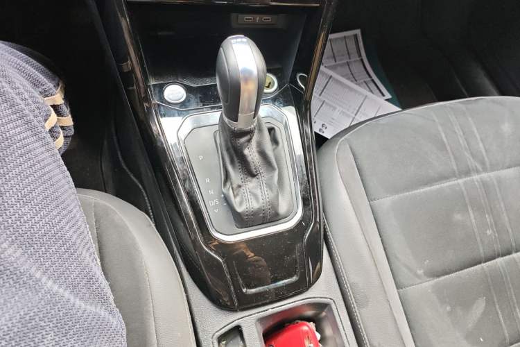 Used Volkswagen T-ROC 2021 Revised Version 280TSI DSG Two-Wheel Drive Luxury Smart Connectivity Edition